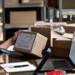 Los especialistas en marketing de comercio electrónico están sopesando los costos de envío en 2022