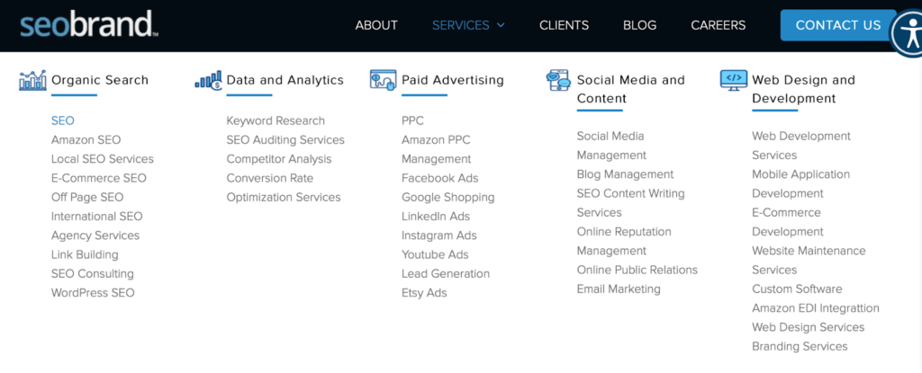 Captura de pantalla de la página web de la marca SEO para servicios y características que incluyen búsqueda orgánica, datos y análisis, publicidad paga, redes sociales y contenido, y diseño y desarrollo web