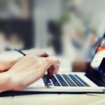 Cómo la IA puede ayudar a abordar la escasez de talento en marketing