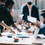 Por qué centralizar los conocimientos estratégicos es esencial para los CMO